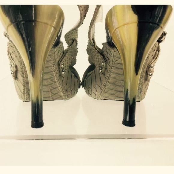 Dior " Tango" Tan Reptile Embossed Leather Sandals - Picture 3 of 6